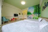 Quadruple Room with Private Bathroom