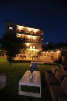 Beit Mirna Guesthouse & Chalet - Ehden - B&B Ehden