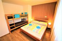 Camera Quadrupla Economy