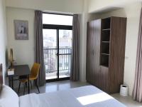 The Corner 10 - B&B Rende