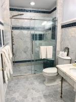 Deluxe Suite mit Whirlpool-Badewanne