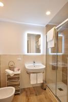 Familiensuite mit Balkon