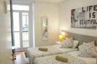 Chambre Double ou Lits Jumeaux avec Salle de Bains Commune