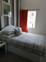 Apartment with Shower