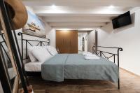 Old Town Diamond - B&B Rhodes