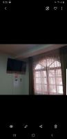 Zimmer mit Kingsize-Bett