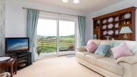 Bwthyn Tan Dderwen - B&B Llangelynin