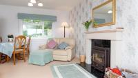 Bwthyn Tan Dderwen - B&B Llangelynin