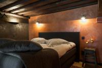 Studio (2 Adults)