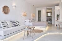 Suite Luna di Miele con Vista Lago, Piscina Privata e Vasca Idromassaggio all'Aperto