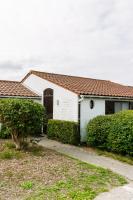 Zeegalm Bungalows - Bed and Breakfast