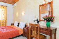 Studio (4 Adults)