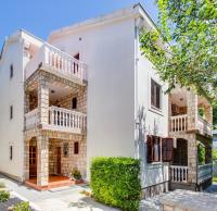 Apartment mit Terrasse