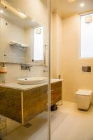 Suite with Mountain View