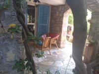 Sea-side Old Stone Villa with a private Garden - B&B Budua