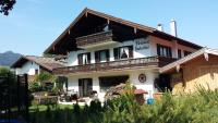 B&B Marquartstein - Wellness Pension Hubertus - Bed and Breakfast Marquartstein