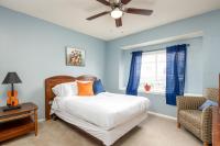 Symphony Home near Fort Worth Stockyard, Globe Life, AT&T by HomeStayPros - Ferienwohnung