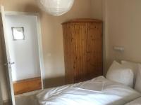 Apartment mit Balkon