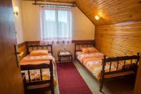 Standaard Tweepersoonskamer met 2 Aparte Bedden - Gedeelde Badkamer
