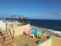 2bedroom/1bathroom oceanfront apartment