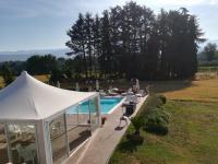 Camera Matrimoniale Superior con Vista Piscina 