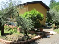 One-Bedroom Apartment (5 Adults)