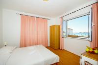 Orange House - B&B Podstrana
