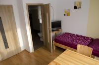 Tweepersoonskamer met 2 Aparte Bedden en Badkamer