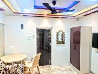 Cozy Furnished Apartment One Block From The Ocean - Ferienwohnung Mumbai
