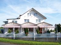 B&B Alten Buseck - Hotel am Kirschberg - Bed and Breakfast Alten Buseck