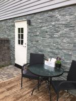 Hundbergan apartment-free parking-15 min from Tromsø - B&B