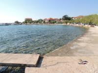 Private apartments, parking, beach distance 350 meters - Chambres d'hôtes Bibinje