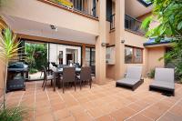Cavvanbah Beach Villa - B&B