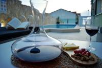 Apartment Amos with Private Pool - B&B Lesina