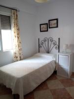 Piso cerca de la playa victoria (450m aprox) - B&B Cádice