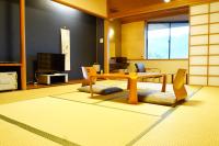 Zimmer im japanischen Stil mit Gemeinschaftsbad