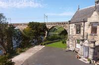 B&B Berwick-upon-Tweed - Castle Vale House - Bed and Breakfast Berwick-upon-Tweed