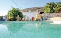 B&B Maláxa - Gorgeous Home In Malaxa, Chania With Kitchen - Bed and Breakfast Maláxa