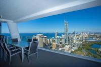 B&B Gold Coast - Circle on Cavill - Hosted by Coastal Letting - Bed and Breakfast Gold Coast