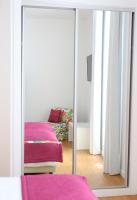 Großes Doppel-/Zweibettzimmer