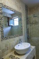 Suite mit Kingsize-Bett und Meerblick