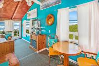 Hawaiian - Queen Room