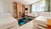 Camera Tripla Basic con Bagno in Comune