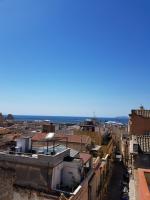 Red Moon - Bed and Breakfast Cagliari
