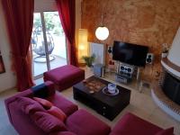 B&B Nea Makri - 'Seaside Paradise' Elegant Apartment in Nea Makri - Bed and Breakfast Nea Makri