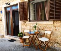 Apartman Michelangelo in the centar of Supetar - B&B San Pietro di Brazza
