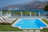 Deluxe Villa with Private Pool and Sea View
