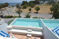 Studio with Sea View and Small Pool 