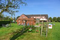 B&B Holtgast - Ferienhof zur alten Linde - Bed and Breakfast Holtgast