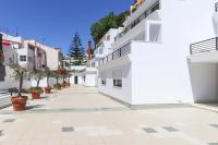 Amazing Downtown Family Apartment - Bed and Breakfast Lissabon